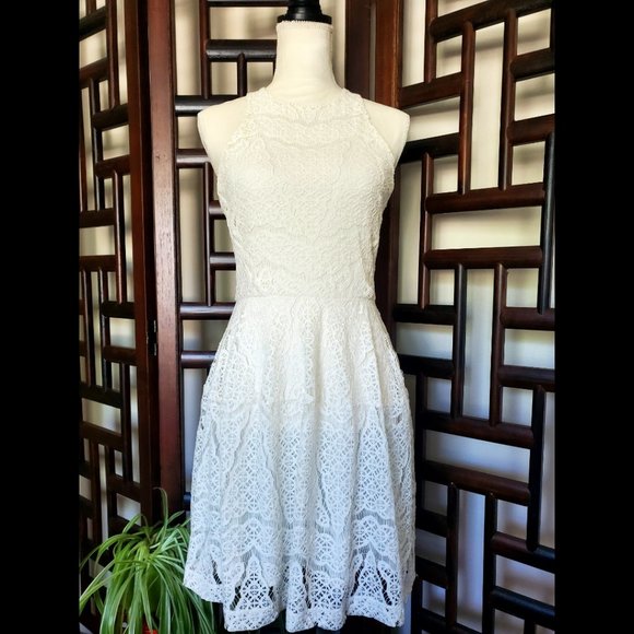 Off-white Dress (Junior Size S) - Picture 1 of 7
